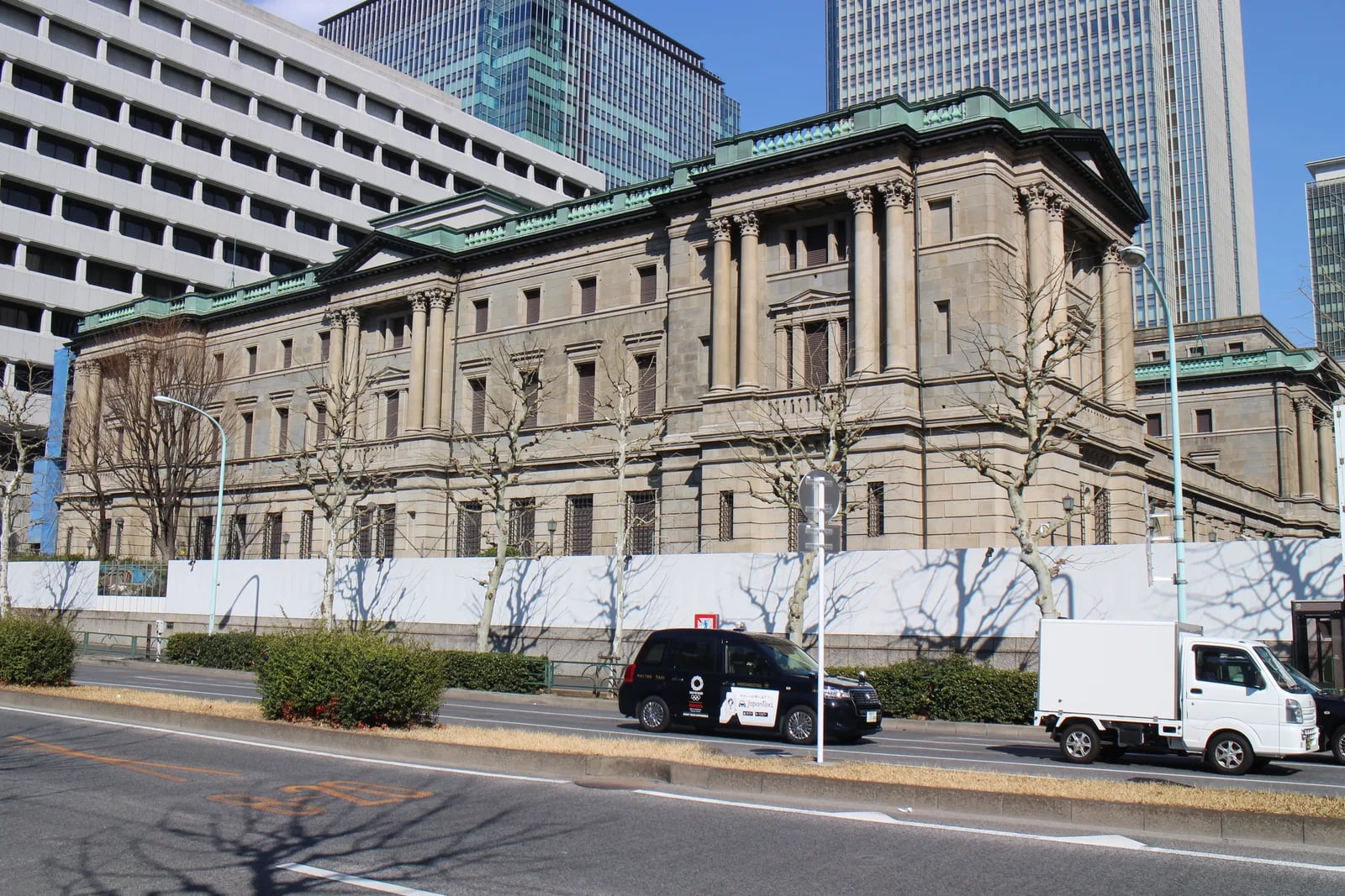 Tokyo inflation jumps to 2.7 percent, bolstering the case for a BOJ December hike